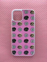 Load image into Gallery viewer, Custom Daisy Print Pattern Case
